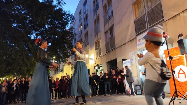 La Federació d’Ateneus de Catalunya i la Fundació La Roda inauguren la nova seu