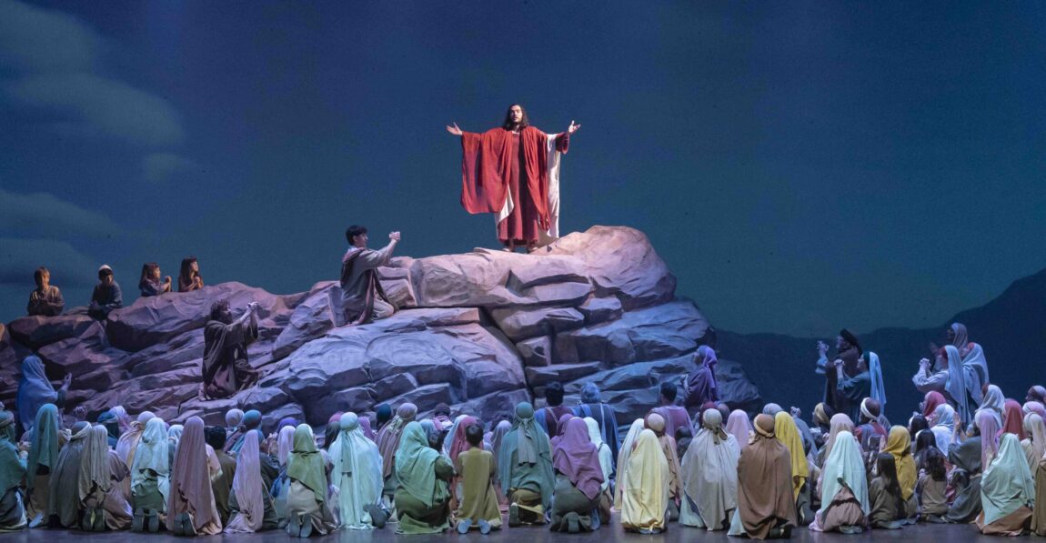 Els primers 9 nous subscriptors de la Revista ATENEUS guanyaran una entrada doble per a La Passió d’Esparreguera