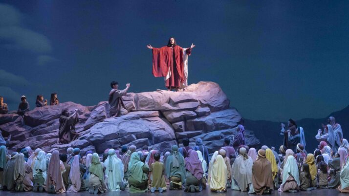 Els primers 9 nous subscriptors de la Revista ATENEUS guanyaran una entrada doble per a La Passió d’Esparreguera