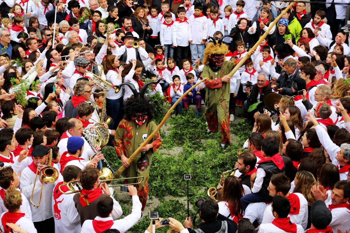Tradició en moviment: la cultura popular davant els reptes del segle XXI