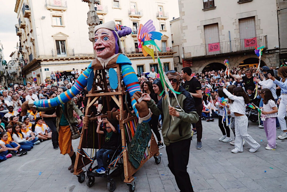 Dona suport a la Federació d’Ateneus amb el teu donatiu i col·labora amb projectes socioculturals!