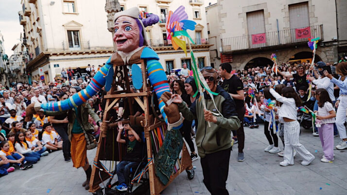 Dona suport a la Federació d’Ateneus amb el teu donatiu i col·labora amb projectes socioculturals!