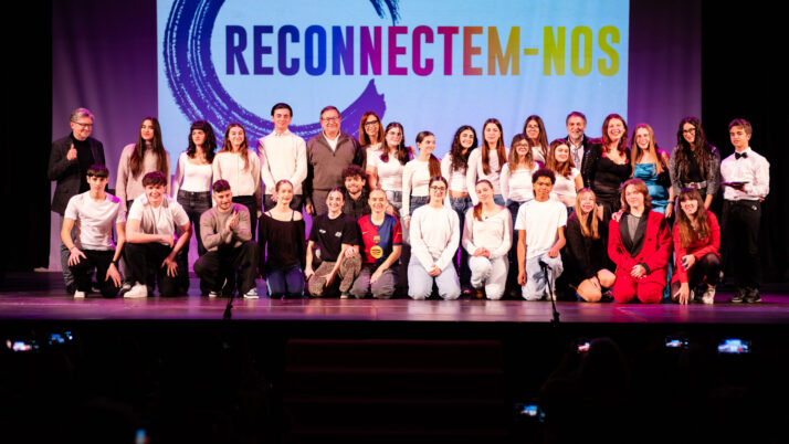 Celebrant l’art i la reflexió col·lectiva a la gala de la 2a edició del Reconnectem-nos